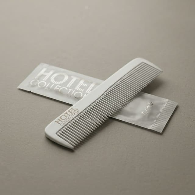 "HOTEL COLLECTION" Расческа в пакете