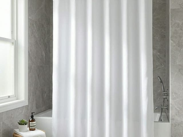 Шторка для ванной тканевая белая 180×200 см
