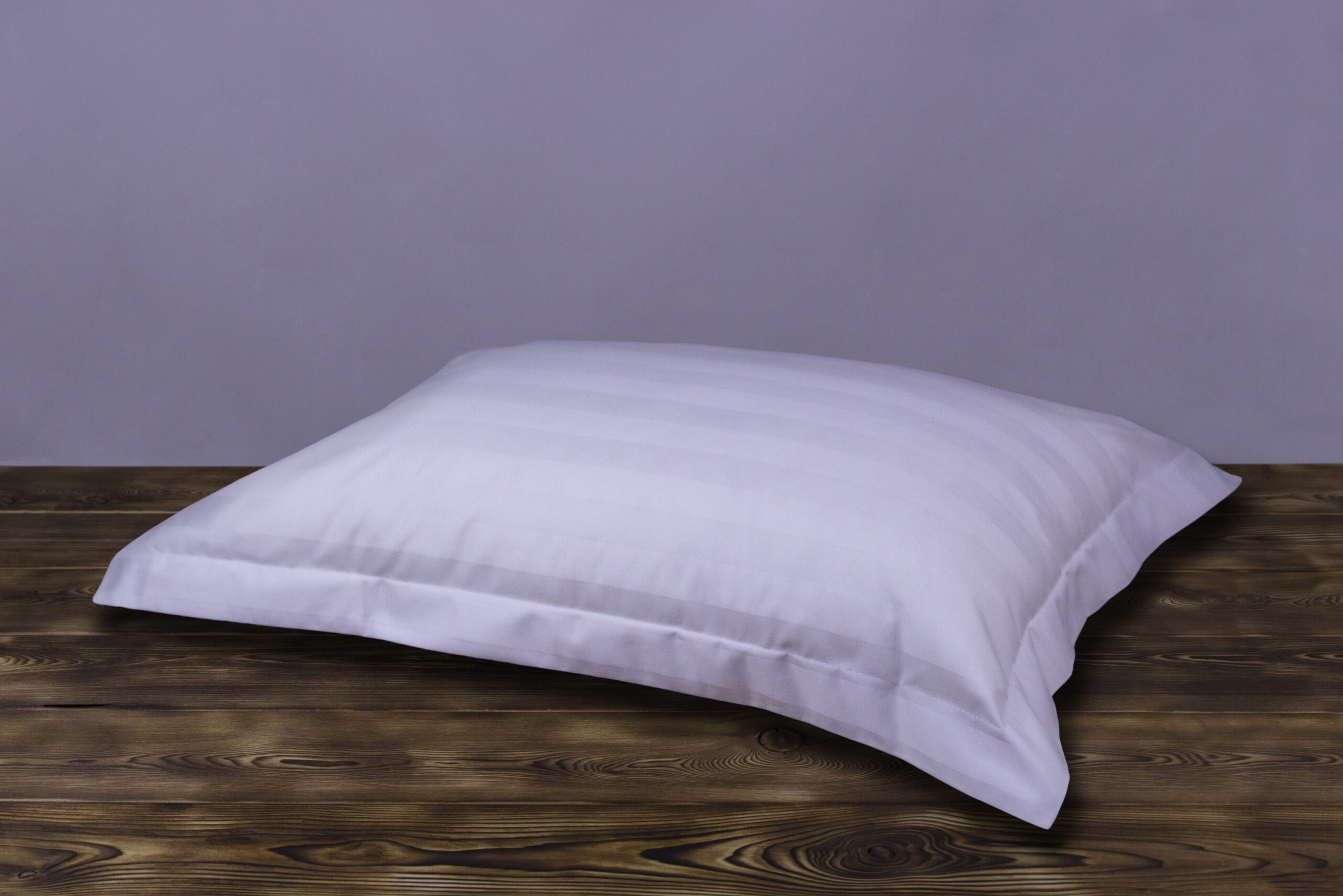 Наволочка страйп-сатин полоса 1*1/3*3 Россия